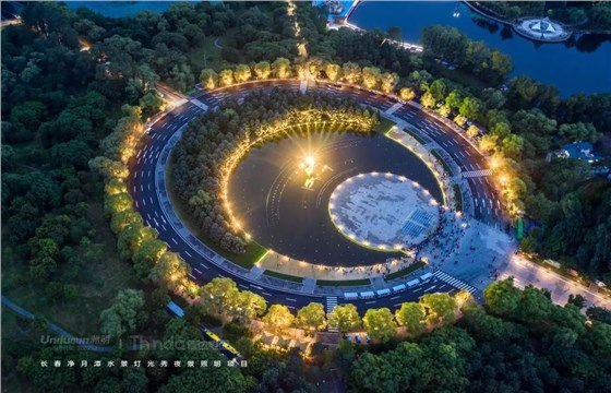 藝術燈光秀，打造“不夜城”，催生消費增長-3