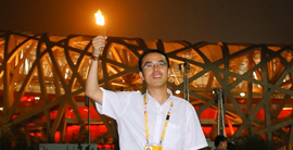 信達董事長在鳥巢