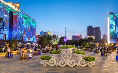 城市地標(biāo)要搭配夜景地標(biāo)