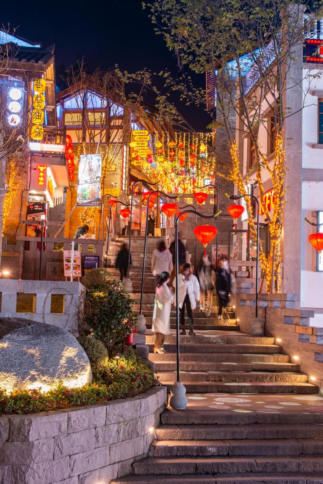 文旅夜游，帶動城市經濟發展的一把好手！01